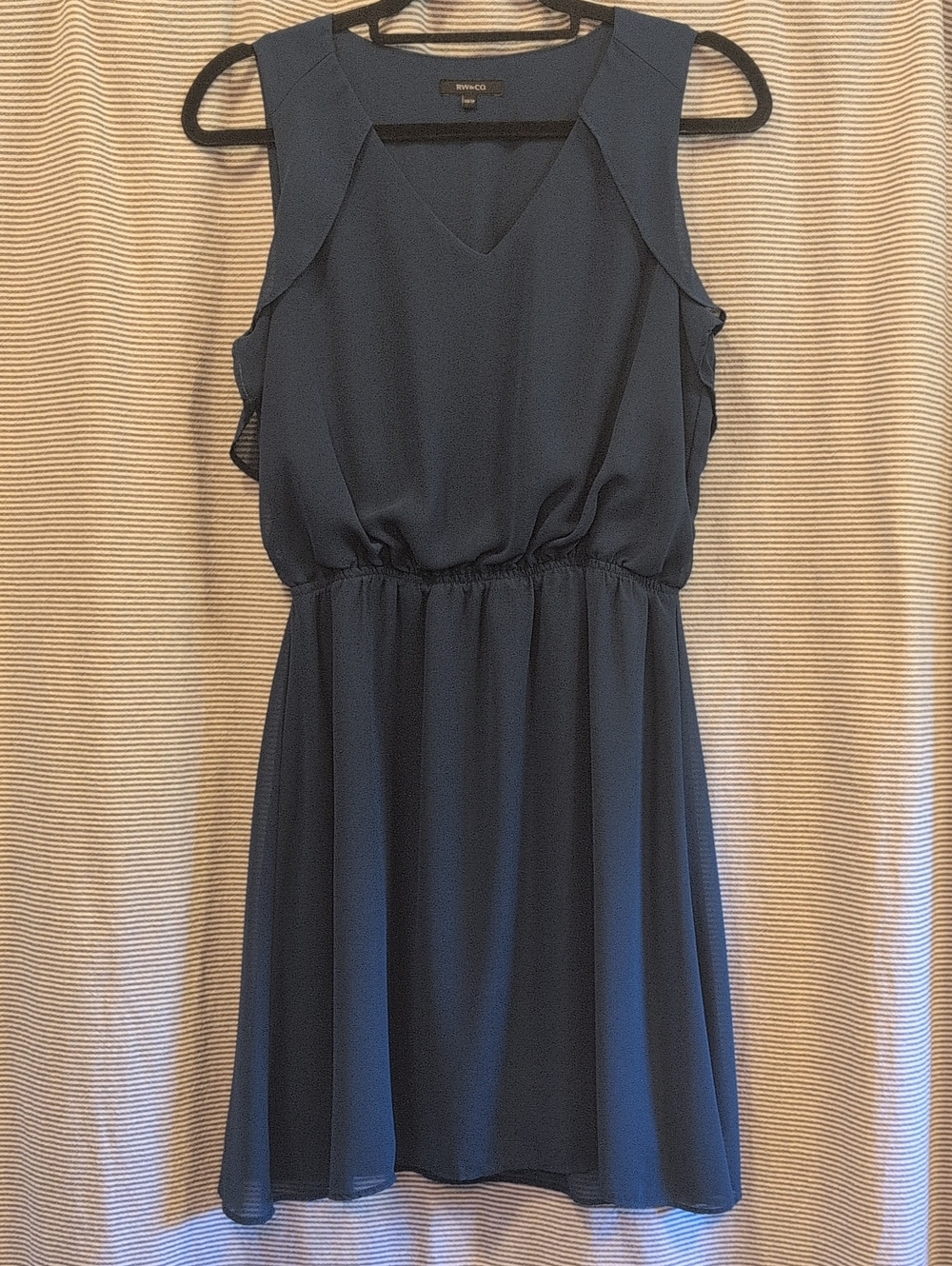 RW&CO Sleeveless V-Neck Teal Dress